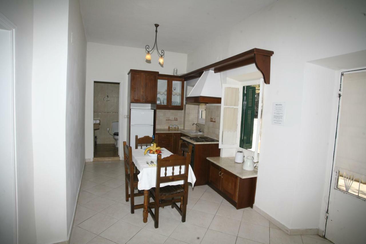 Aphrodite Apartments Nisaki  Extérieur photo